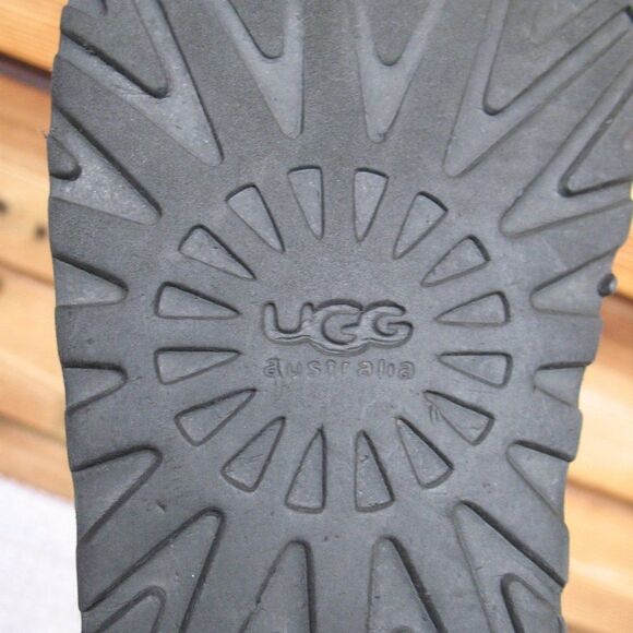UGG Black Short Sequin Boots 7 - Picture 9 of 9